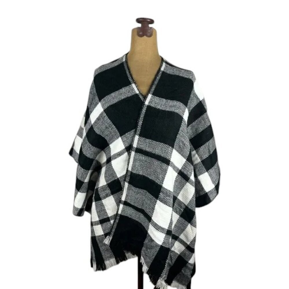Pink Lilly Poncho Black and White OSFM